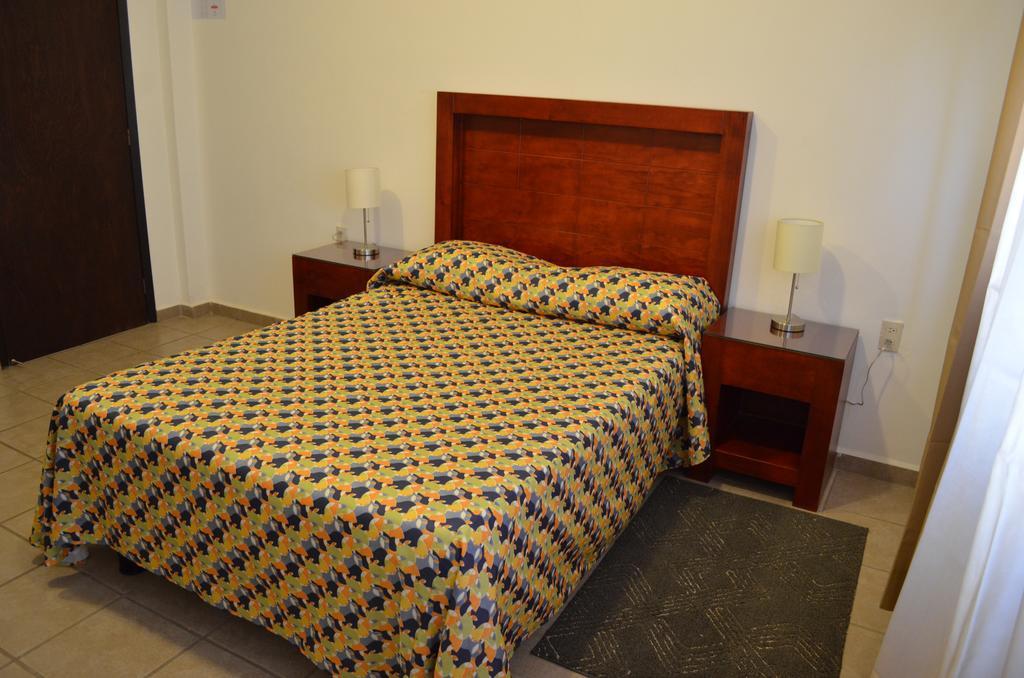 Hotel San Miguel Penjamo Номер фото