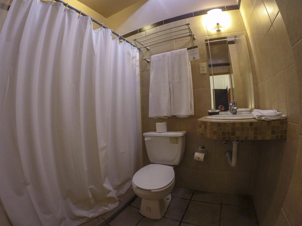 Hotel San Miguel Penjamo Екстер'єр фото