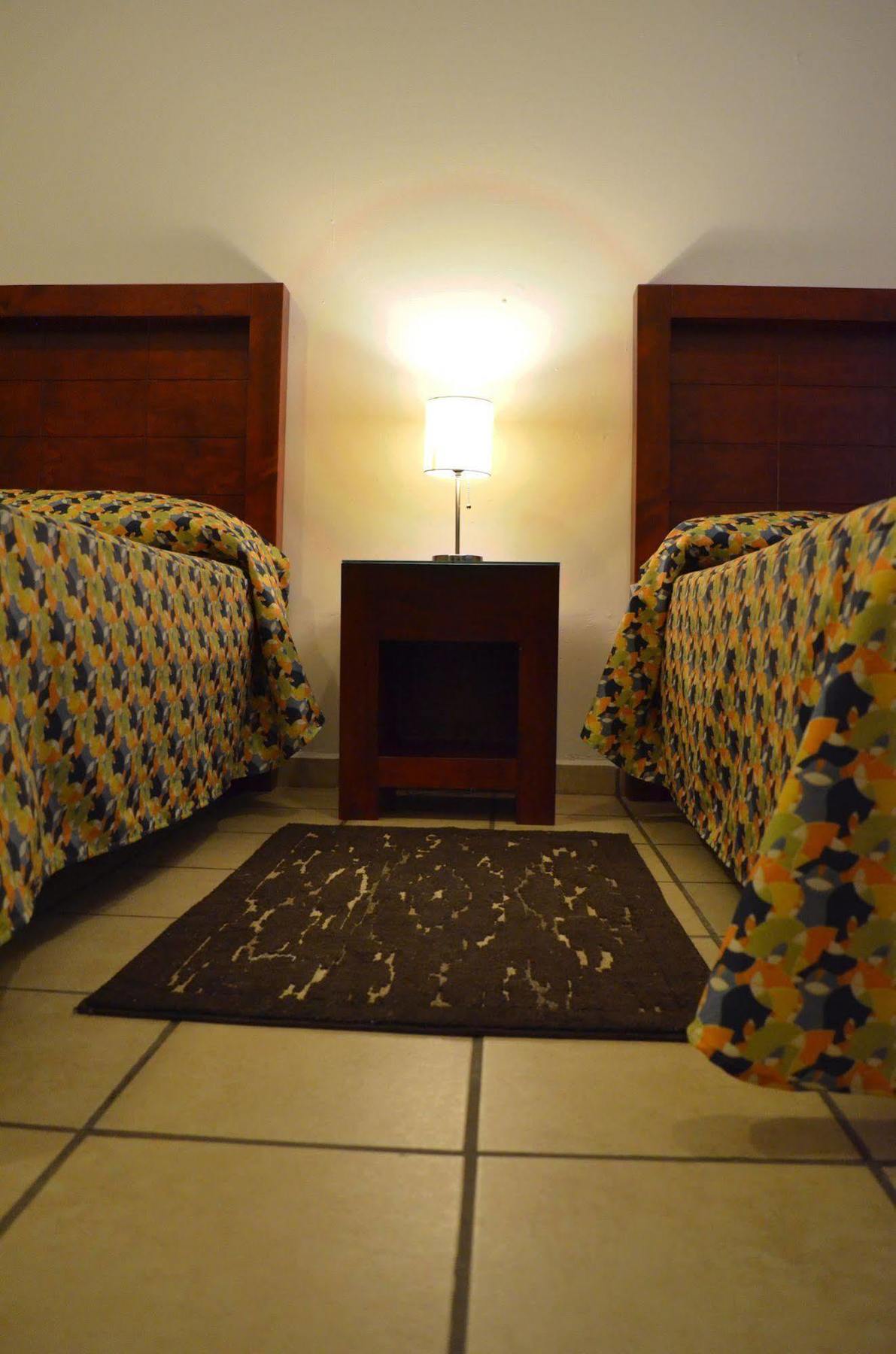 Hotel San Miguel Penjamo Екстер'єр фото